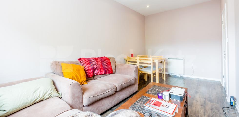 			3 Bedroom, 1 bath, 1 reception Maisonette			 Viceroy Close, East Finchley 