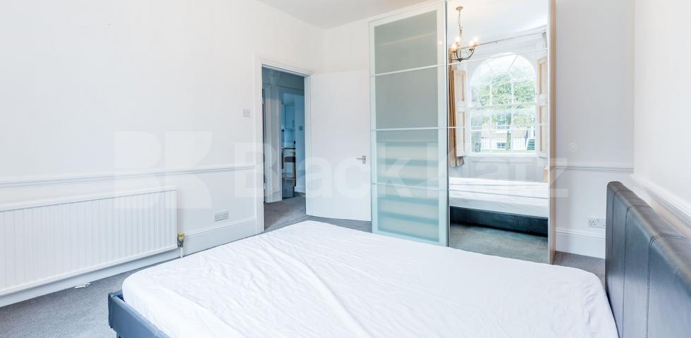 			BEAUTIFUL PERIOD CONVERSION , 2 Bedroom, 1 bath, 1 reception Flat			 Tibberton Square , ISLINGTON-CANONBURY-ANGEL