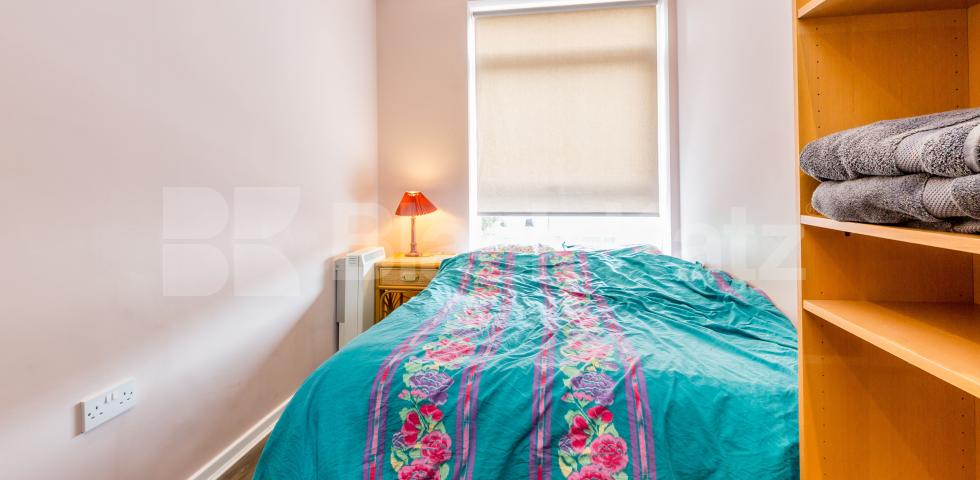 			NEW INSTRUCTION!, 3 Bedroom, 1 bath, 1 reception Apartment			 Viceroy Close, East Finchley