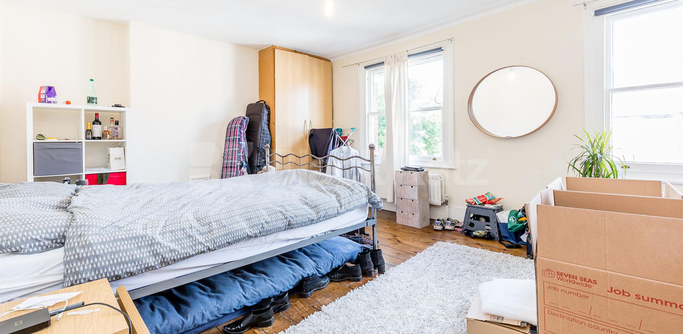 			BEAUTIFUL PERIOD CONVERSION, 2 Bedroom, 1 bath, 1 reception Flat			 Horsell Road N5, HIGHBURY FIELDS-ISLINGTON