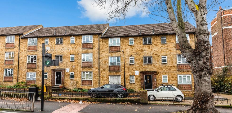 			Fantastic one bed apartment , 1 Bedroom, 1 bath, 1 reception Apartment			 Colney Hatch Lane, Muswell Hill