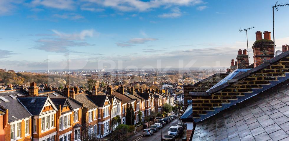 			Amazing Loft Apartment !, 1 Bedroom, 1 bath, 1 reception Flat			 Woodland Gardens , Muswell Hill 