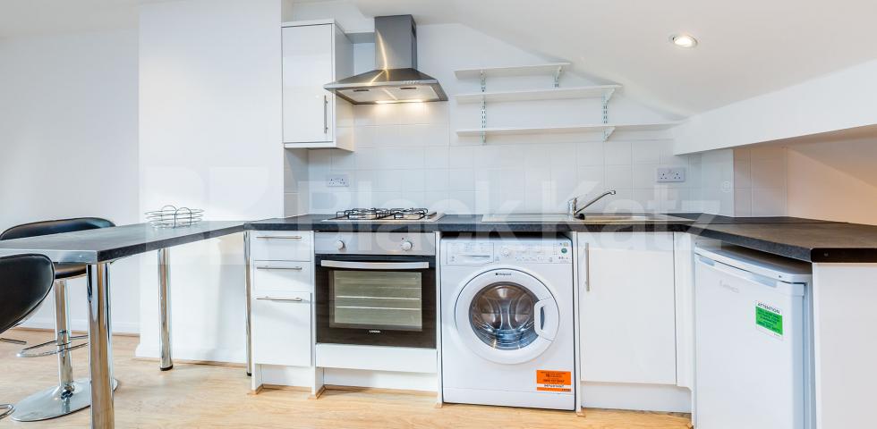 			Amazing Loft Apartment !, 1 Bedroom, 1 bath, 1 reception Flat			 Woodland Gardens , Muswell Hill 
