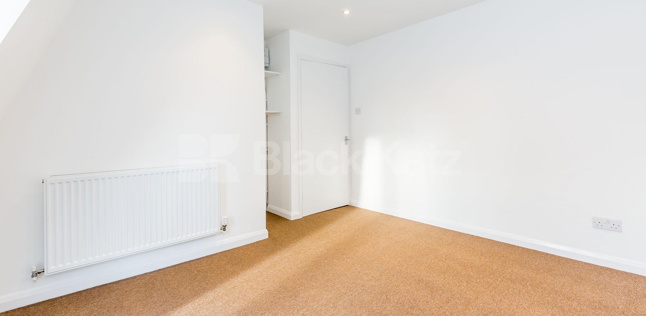 			Amazing Loft Apartment !, 1 Bedroom, 1 bath, 1 reception Flat			 Woodland Gardens , Muswell Hill 