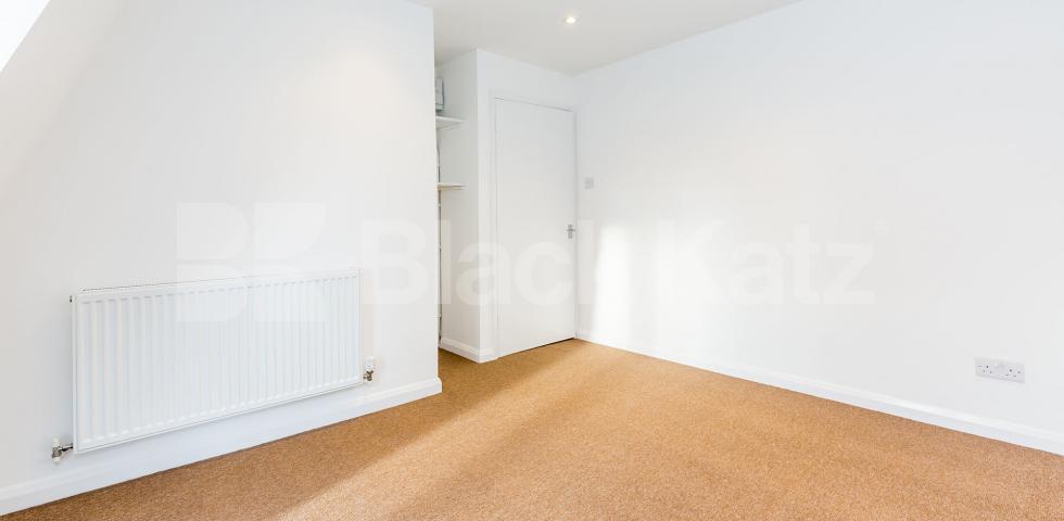 			Amazing Loft Apartment !, 1 Bedroom, 1 bath, 1 reception Flat			 Woodland Gardens , Muswell Hill 