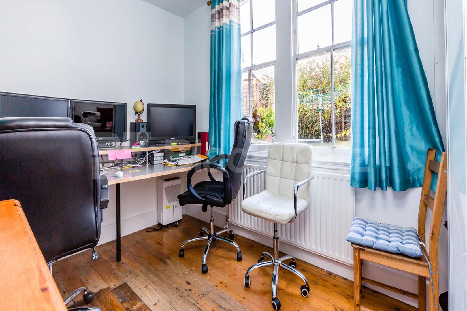 beautiful 2 bedroom garden flat in Stoke Newington Northwold Road, Stoke Newington