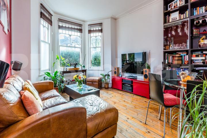 beautiful 2 bedroom garden flat in Stoke Newington Northwold Road, Stoke Newington