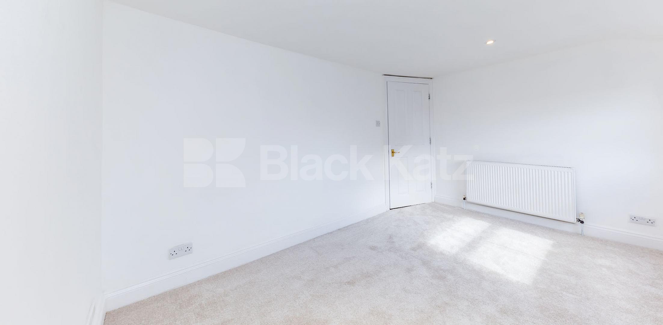 			1 Bedroom, 1 bath, 1 reception Flat			 Mildmay Grove South   , ISLINGTON/CANONBURY N1 