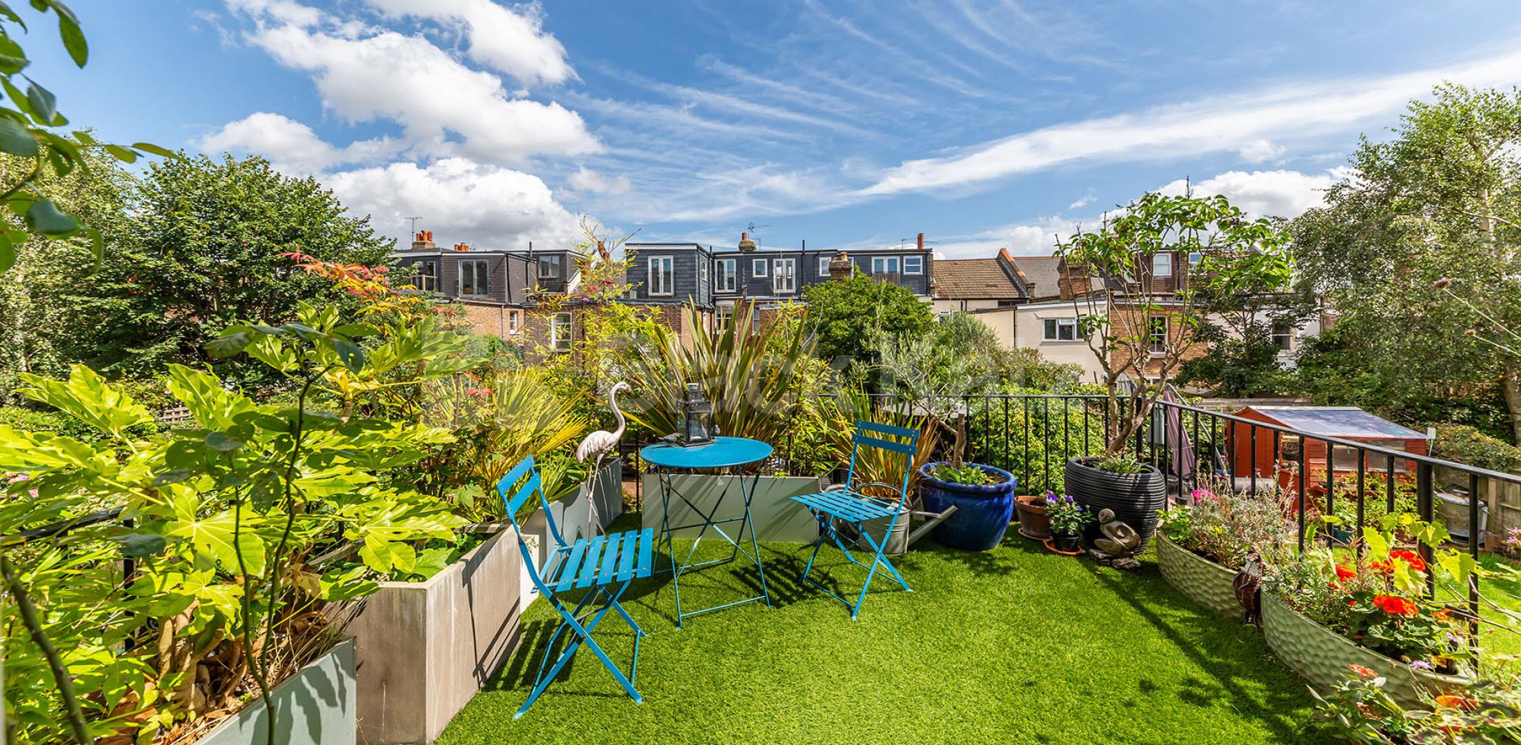 Delightfully appointed home 3 Bedroom Flat in Nelson Road N8