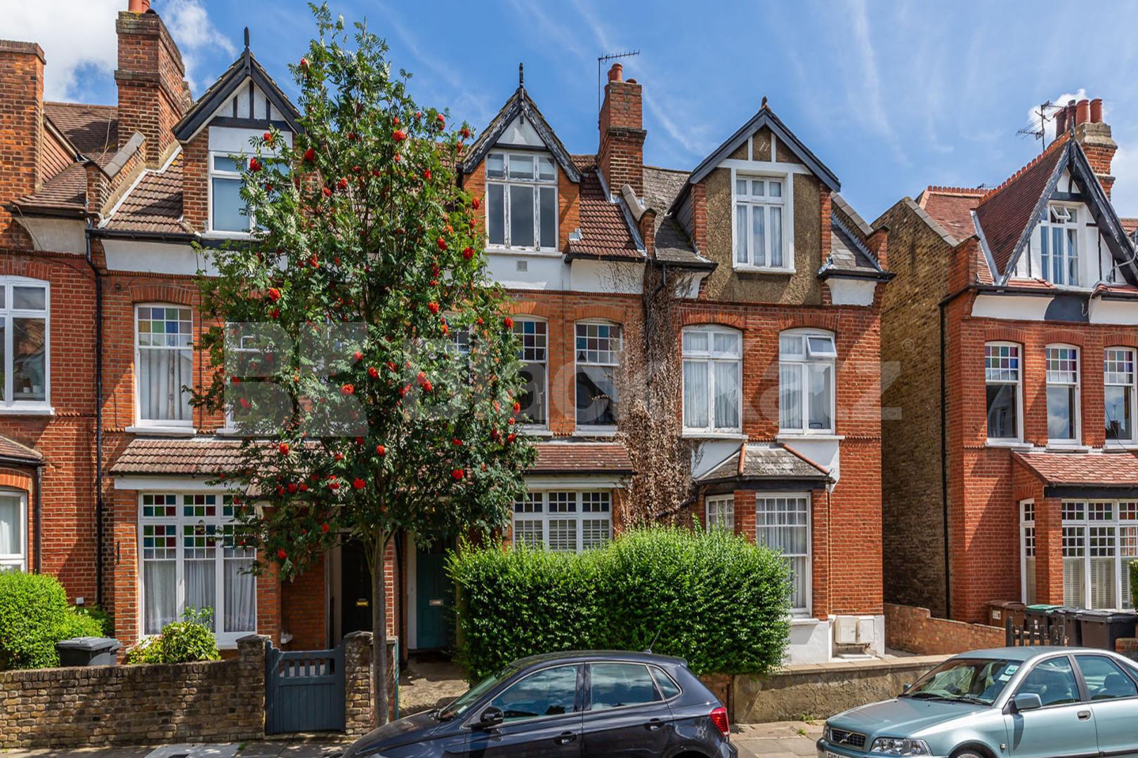 One bedroom property on the first floor on a lovely road in Crouch End Nelson Road, Crouch End