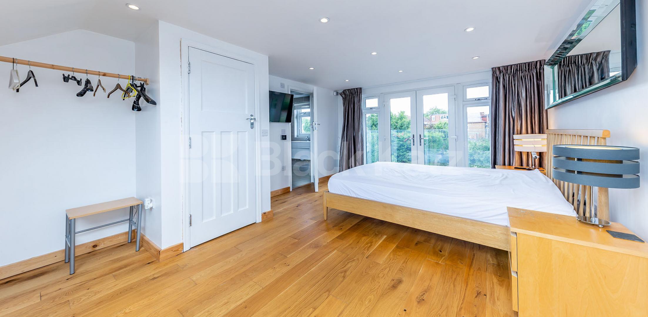 			Beautiful Family Home!, 4 Bedroom, 1 bath, 1 reception House			 Western Way , High Barnet 