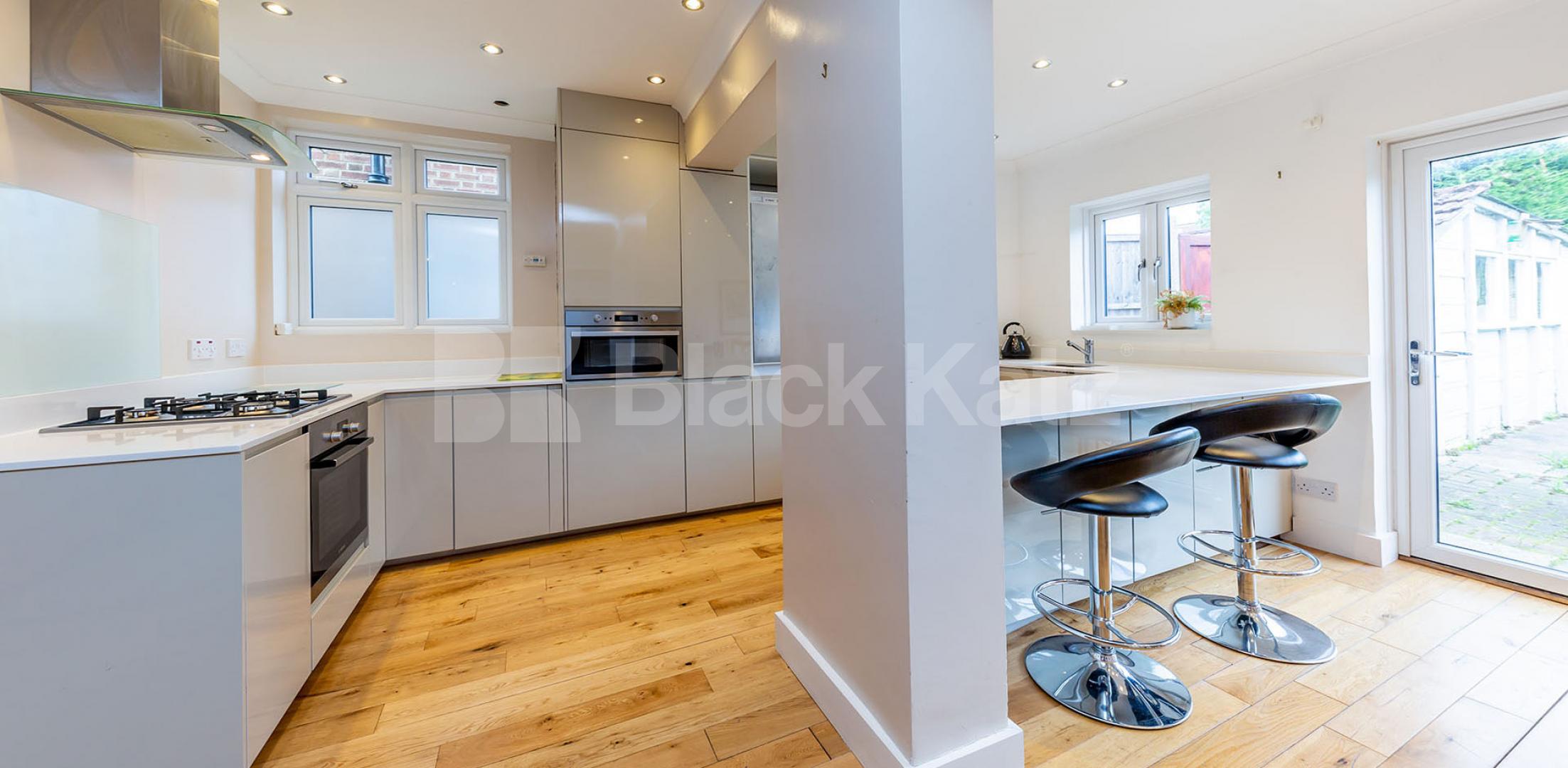 			Beautiful Family Home!, 4 Bedroom, 1 bath, 1 reception House			 Western Way , High Barnet 