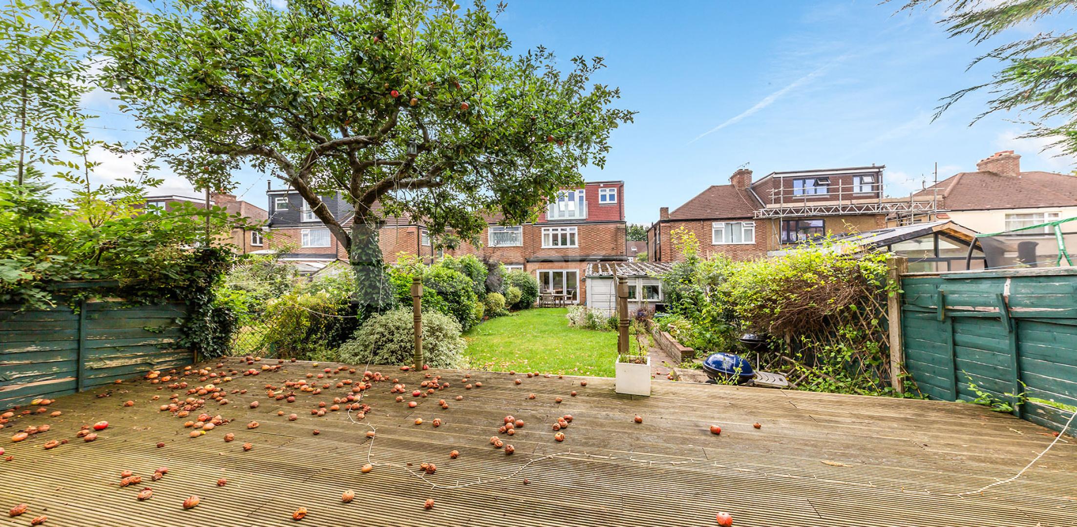 			Beautiful Family Home!, 4 Bedroom, 1 bath, 1 reception House			 Western Way , High Barnet 
