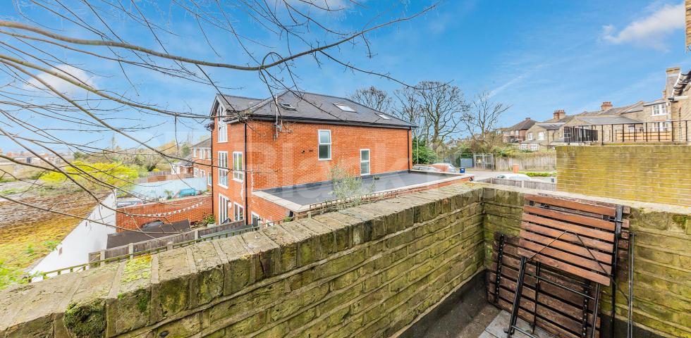 			NEW INSTRUCTION!, 1 Bedroom, 1 bath, 1 reception Flat			 Wetherill Road, MUSWELL HILL