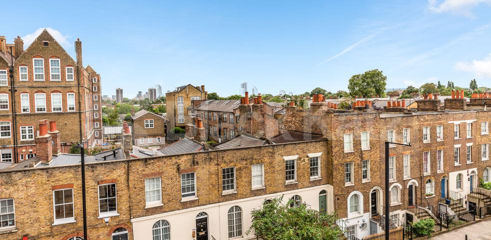 			New Instruction, Studio Apartment, 1 bath, 1 reception Flat			 Balls Pond Road, ISLINGTON N1