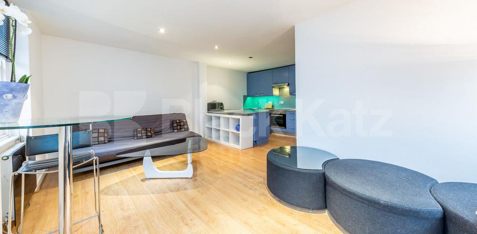 			NEW INSTRUCTION!, 2 Bedroom, 1 bath, 1 reception Apartment			 Penton Street, ANGEL