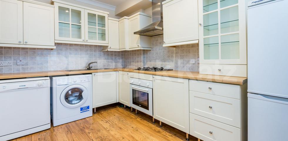 			New Instruction In Heart Of Crouch End !, 1 Bedroom, 1 bath, 1 reception Apartment			 Crouch Hall Road, Crouch End