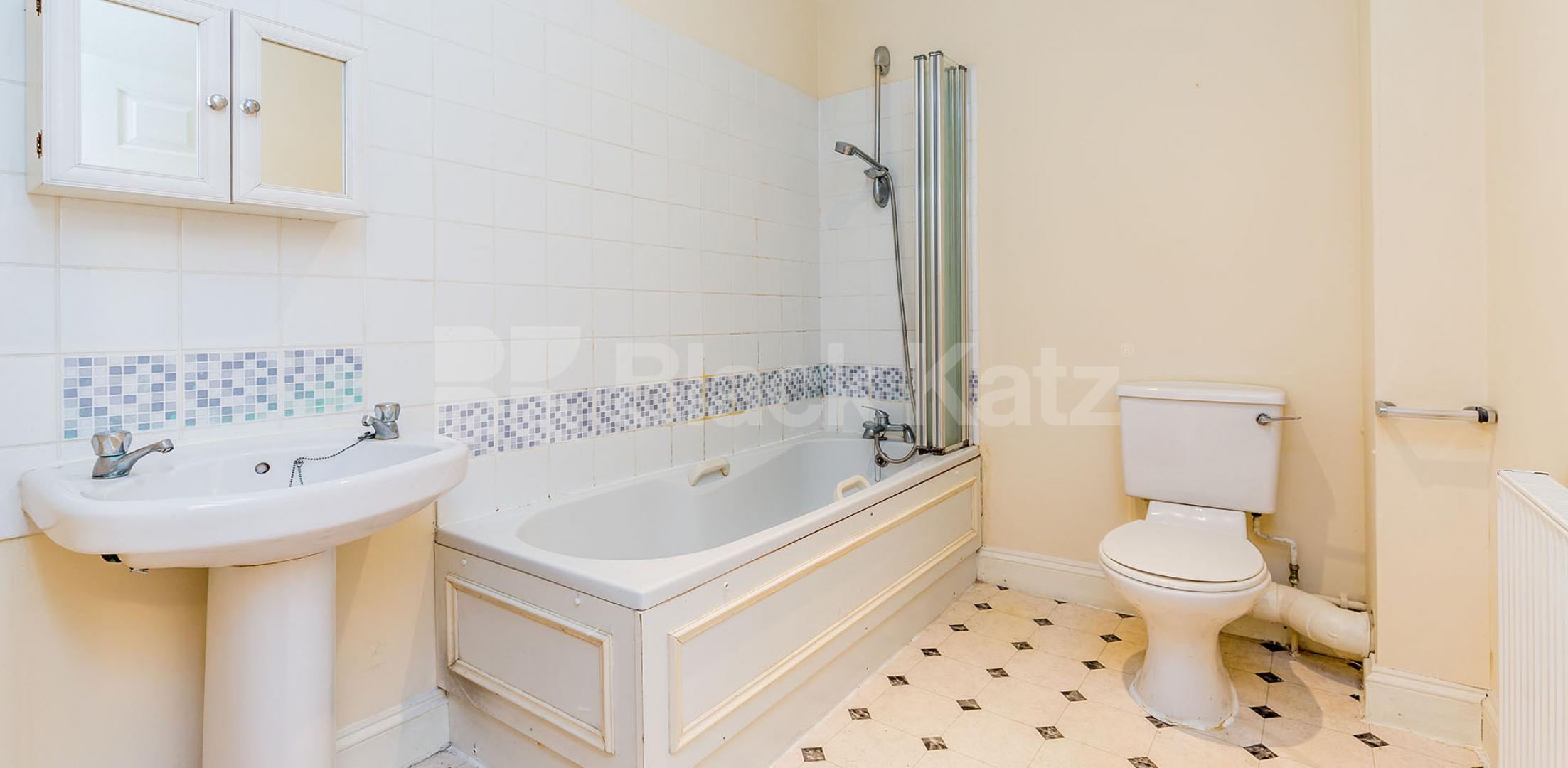 			New Instruction In Heart Of Crouch End !, 1 Bedroom, 1 bath, 1 reception Apartment			 Crouch Hall Road, Crouch End