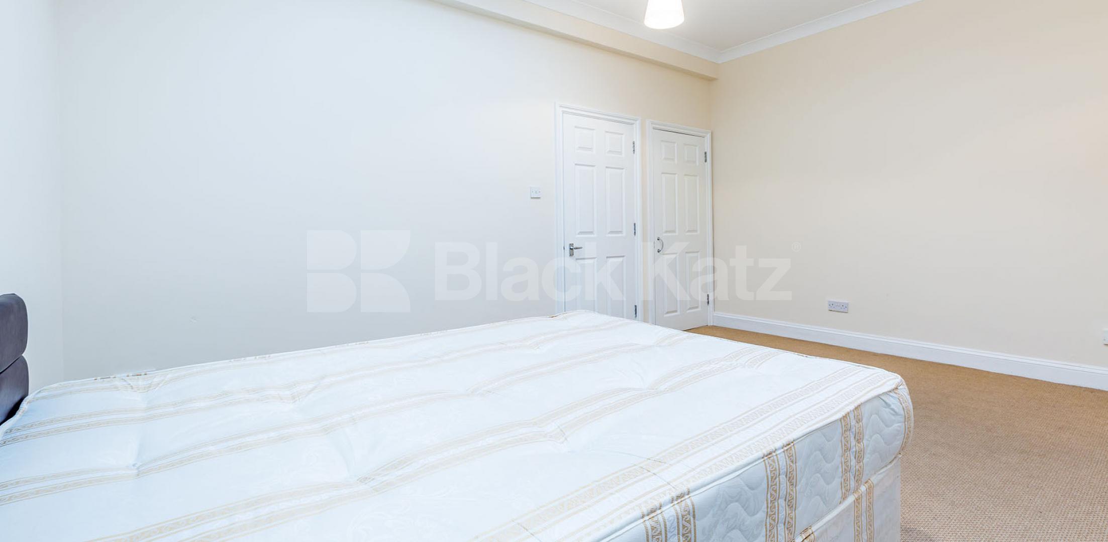 			New Instruction In Heart Of Crouch End !, 1 Bedroom, 1 bath, 1 reception Apartment			 Crouch Hall Road, Crouch End