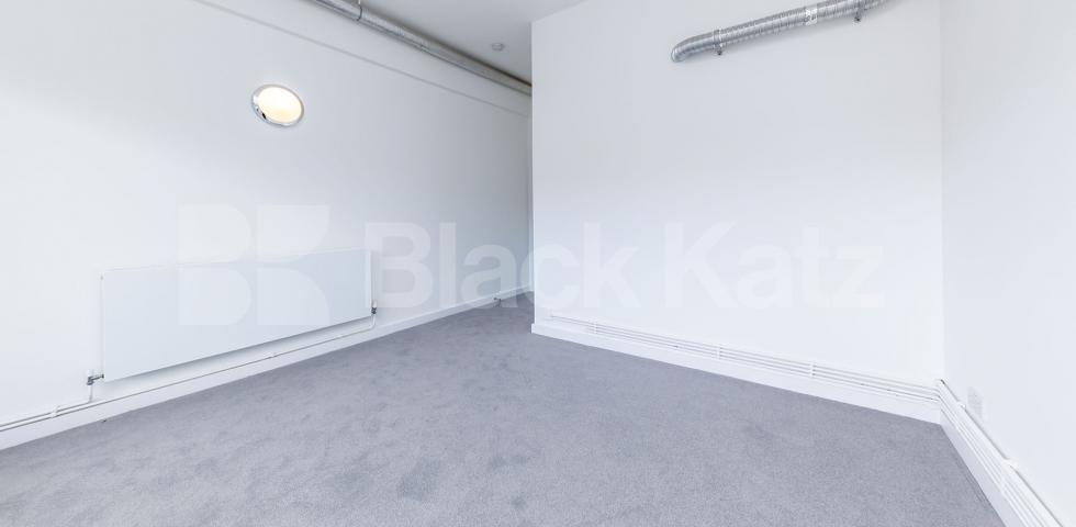 			NEW REFURBISHED 2 BED 2 BATH , 2 Bedroom, 2 bath, 1 reception Apartment			 Grove House, Tudor Road , HACKNEY-LONDON FIELDS