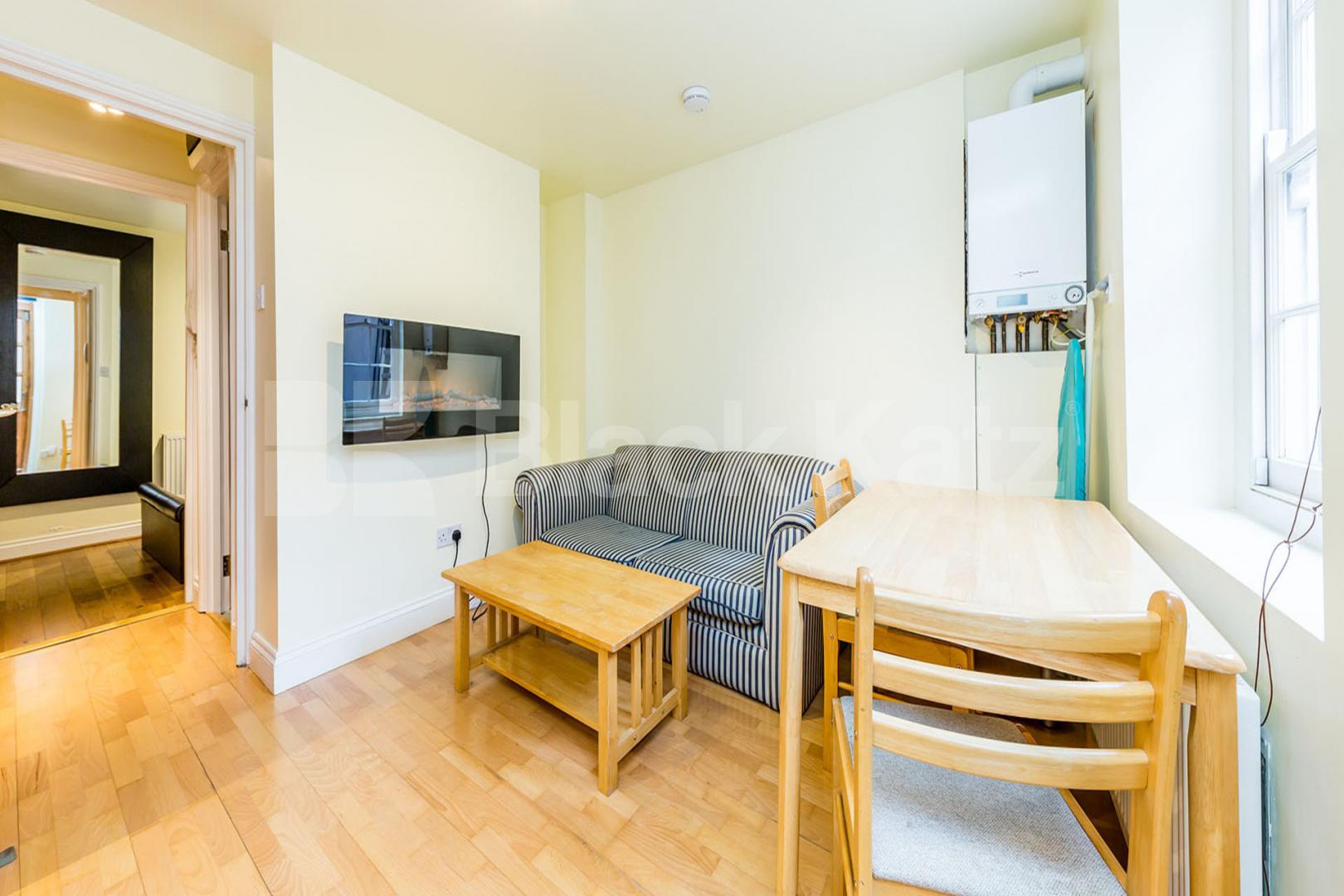 Fantastically located one bedroom close to Angel station Paget Street, Angel