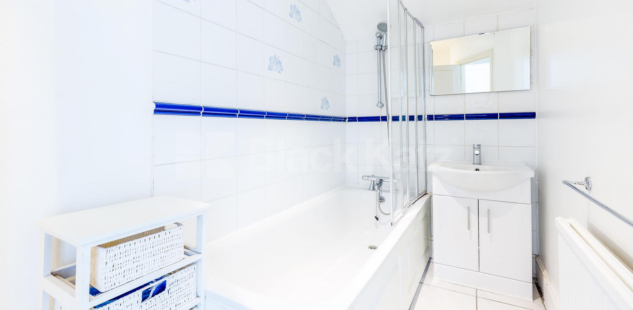 			Beautiful Large One Bedroom Apartment., 1 Bedroom, 1 bath, 1 reception Flat			 Crouch Hill, Crouch End