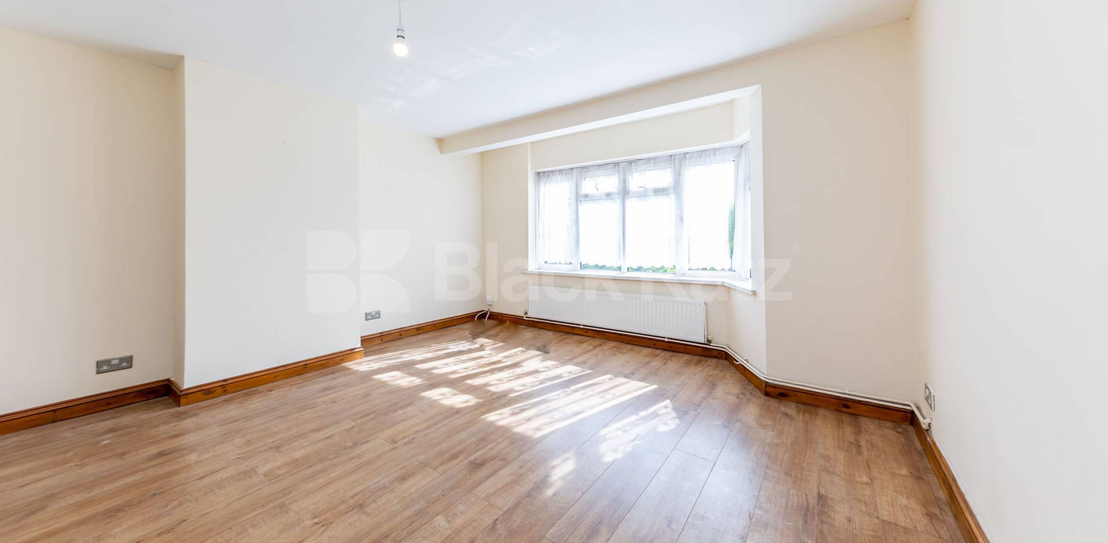 Exceptionally private surroundings 3 Bedroom House in Morton Way N14