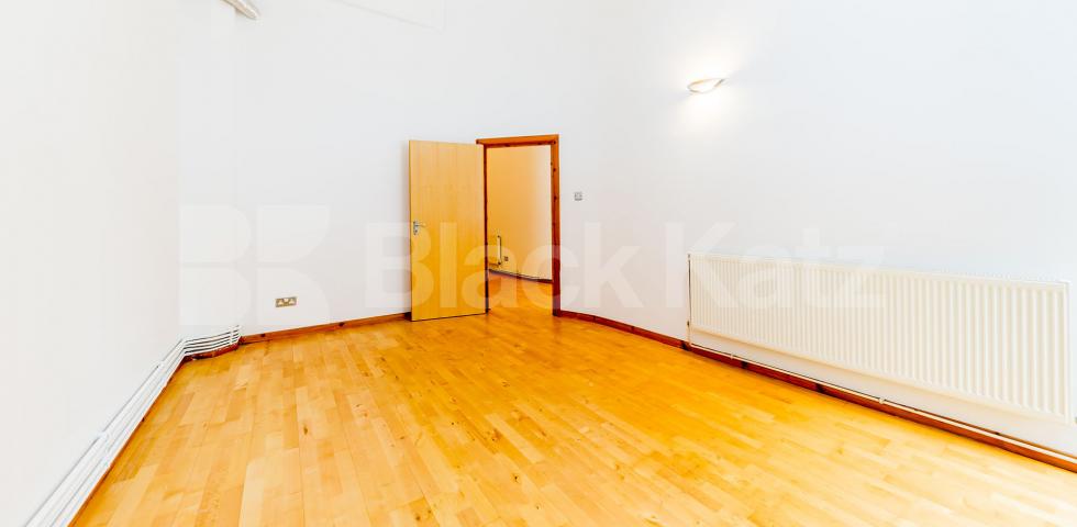 			1 Bedroom, 1 bath, 1 reception Apartment			 EAGLE HOUSE-EAGLE WHARF ROAD, OLD STREET-SHOREDITCH