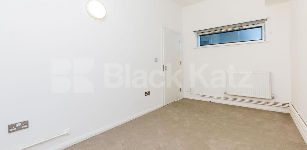 			LIVE WORK 2 BEDROOM WAREHOUSE CONVERSION, 2 Bedroom, 1 bath, 1 reception Flat			 ABILITY PLAZA-KINGSLAND ROAD, DALSTON/HAGGERSTON