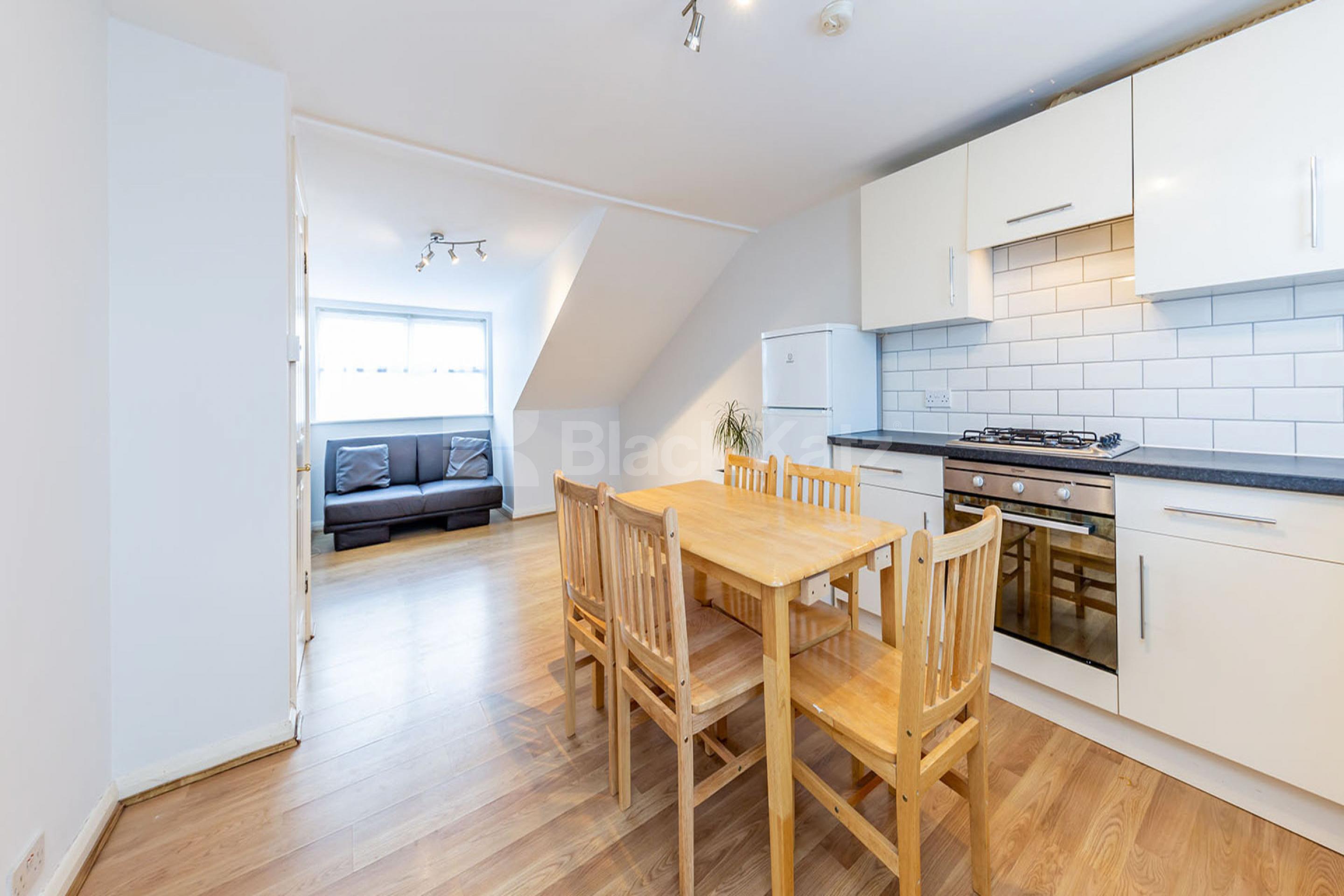 Split level 2 double bedroom apartment with private terrace Upper Street  , Highbury & Islington  N1