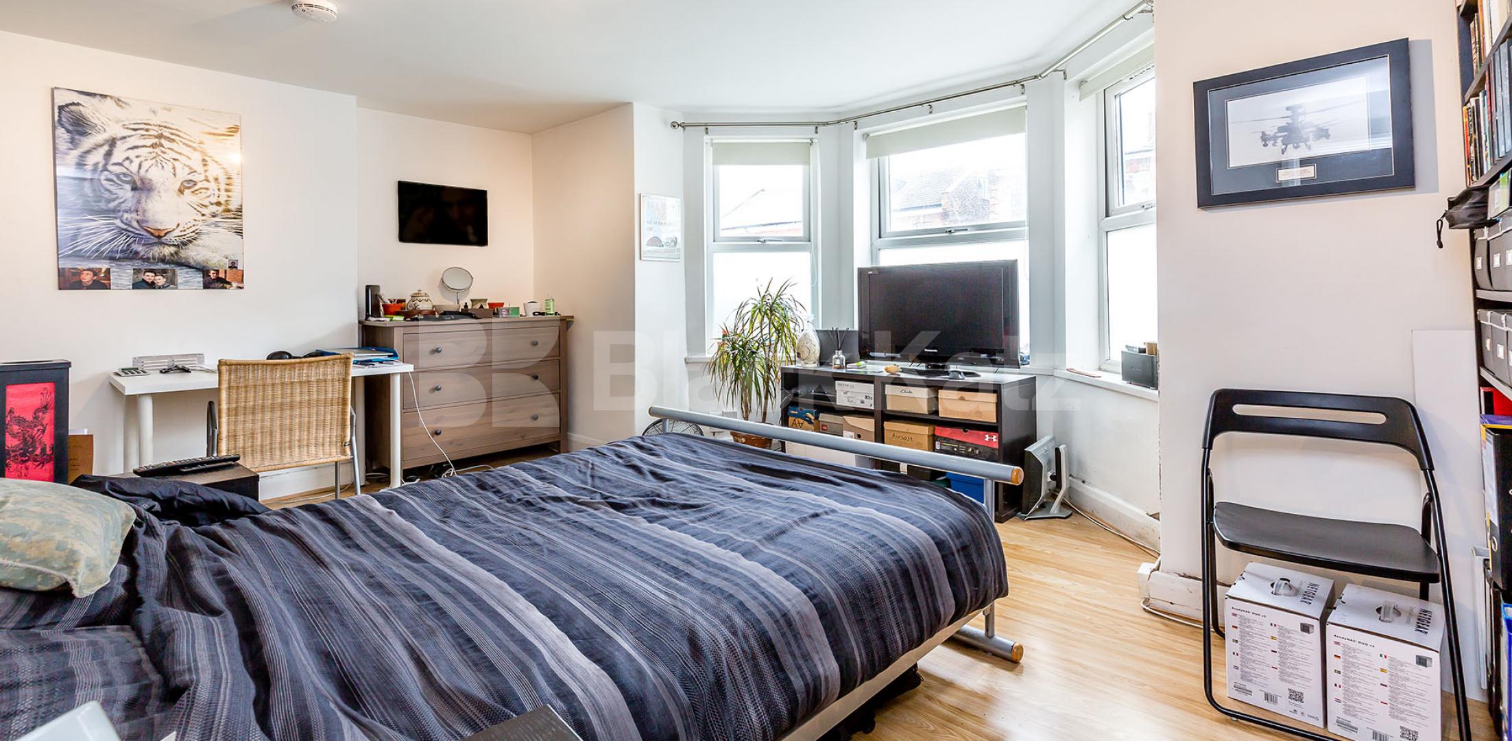 			NEW INSTRUCTION!, 2 Bedroom, 1 bath, 1 reception Apartment			 Ferme Park Road, Crouch End