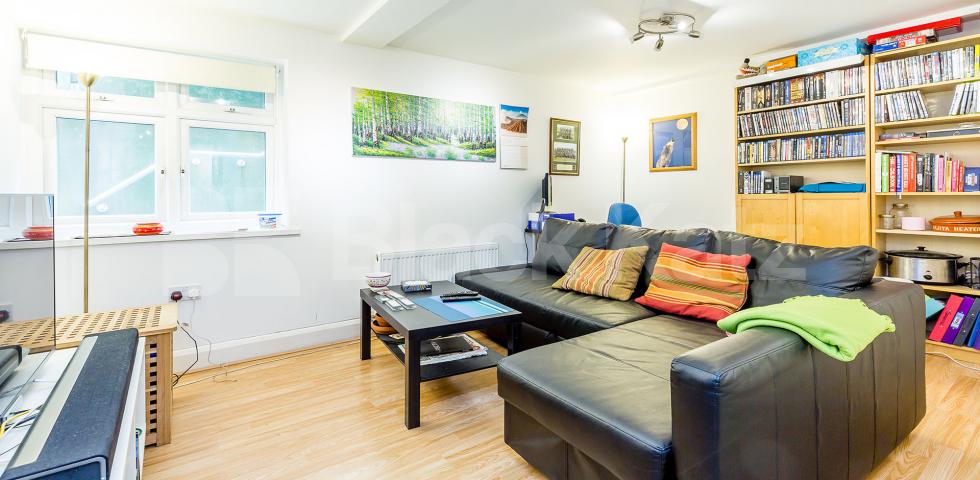 			NEW INSTRUCTION!, 2 Bedroom, 1 bath, 1 reception Apartment			 Ferme Park Road, Crouch End