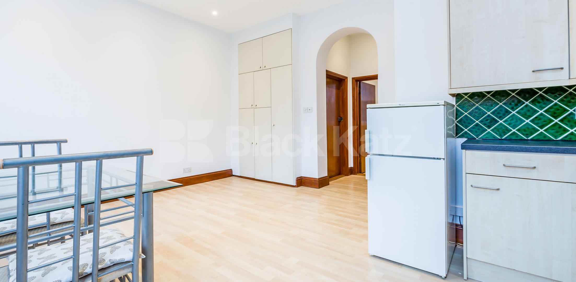 			NEW INSTRUCTION!, 1 Bedroom, 1 bath, 1 reception Flat			 Axminster Road, HOLLOWAY-FINSBURY PARK
