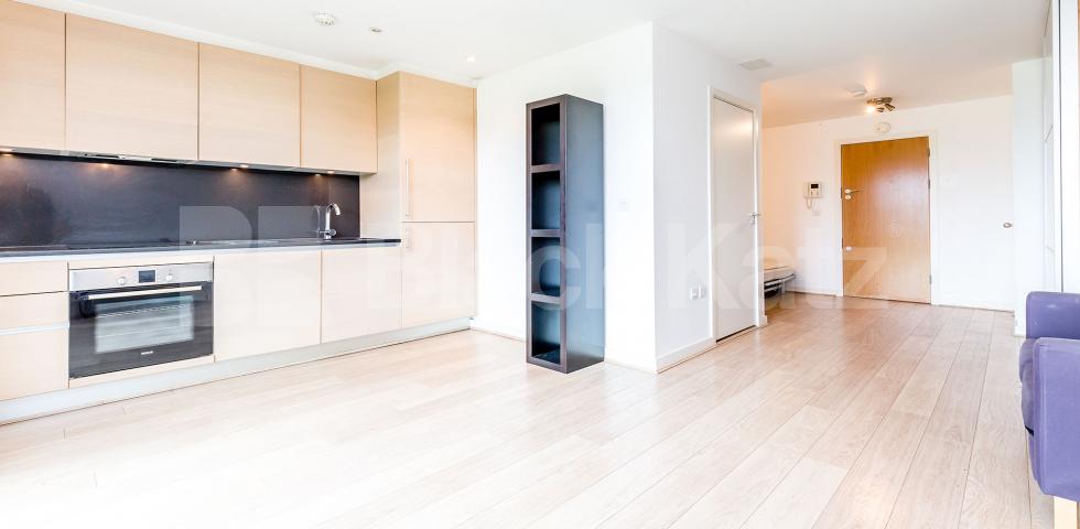 			Rent Inclusive of Electricity & Water Rates, Studio Apartment, 1 bath, 1 reception Serviced Apartments			 New River Village, CROUCH END N8