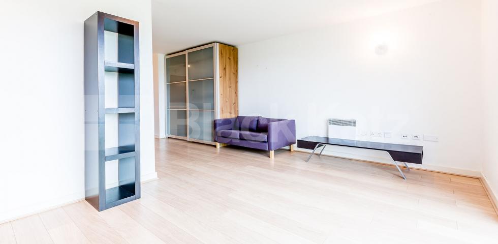 			Rent Inclusive of Electricity & Water Rates, Studio Apartment, 1 bath, 1 reception Serviced Apartments			 New River Village, CROUCH END N8