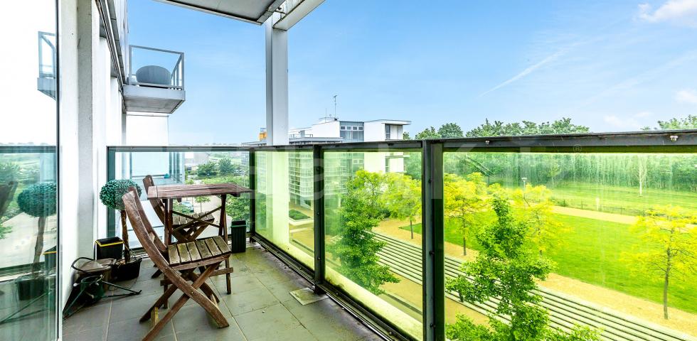 			Rent Inclusive of Electricity & Water Rates, Studio Apartment, 1 bath, 1 reception Serviced Apartments			 New River Village, CROUCH END N8