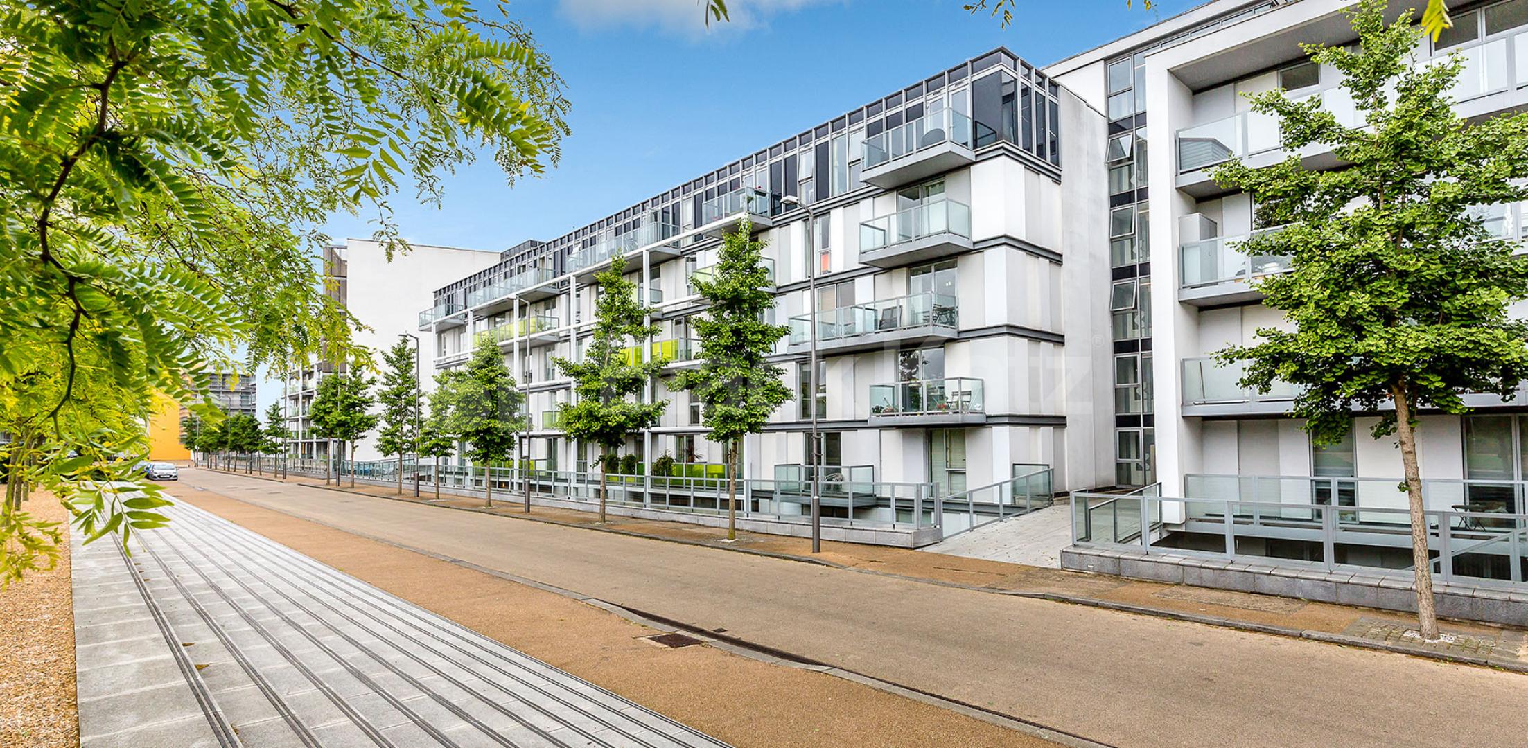 			Rent Inclusive of Electricity & Water Rates, Studio Apartment, 1 bath, 1 reception Serviced Apartments			 New River Village, CROUCH END N8