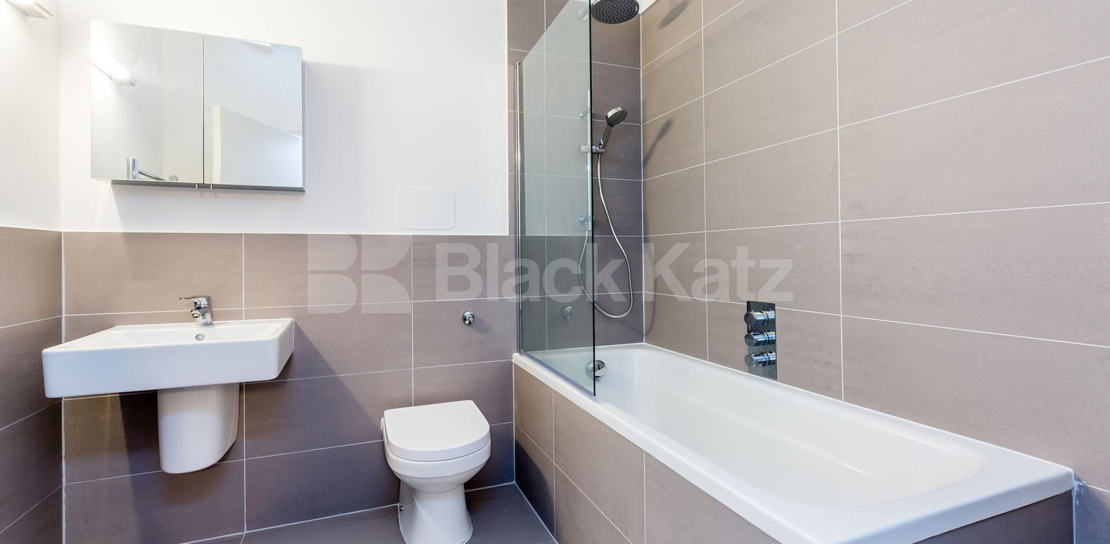 			WAREHOUSE CONVERSION , 3 Bedroom, 1 bath, 1 reception Flat			 SPRINGFIELD HOUSE LOFTS-TYSSEN STREET , DALSTON-HAGGERSTON-SHOREDITCH