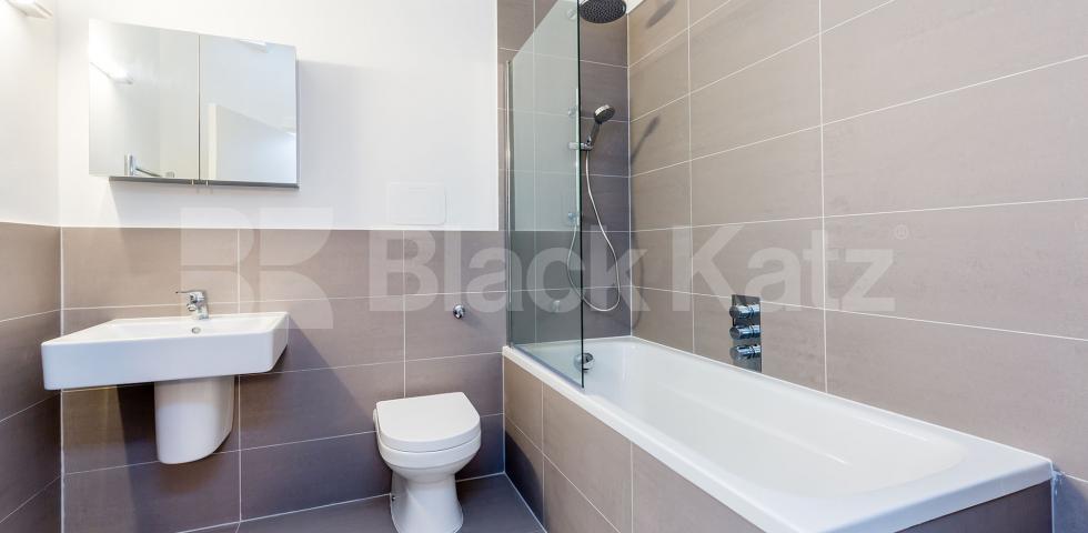 			WAREHOUSE CONVERSION , 3 Bedroom, 1 bath, 1 reception Flat			 SPRINGFIELD HOUSE LOFTS-TYSSEN STREET , DALSTON-HAGGERSTON-SHOREDITCH