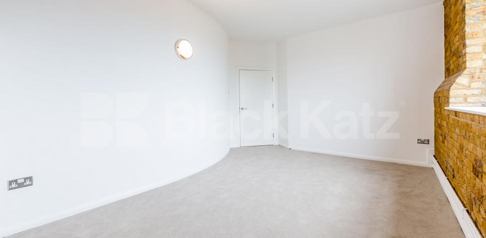 			WAREHOUSE CONVERSION , 3 Bedroom, 1 bath, 1 reception Flat			 SPRINGFIELD HOUSE LOFTS-TYSSEN STREET , DALSTON-HAGGERSTON-SHOREDITCH