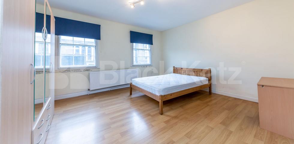 			LARGE 2 BEDROOM FLAT WITH PRIVATE TERRACE, 2 Bedroom, 1 bath, 1 reception Apartment			 Caledonian Road  , KINGS CROSS 