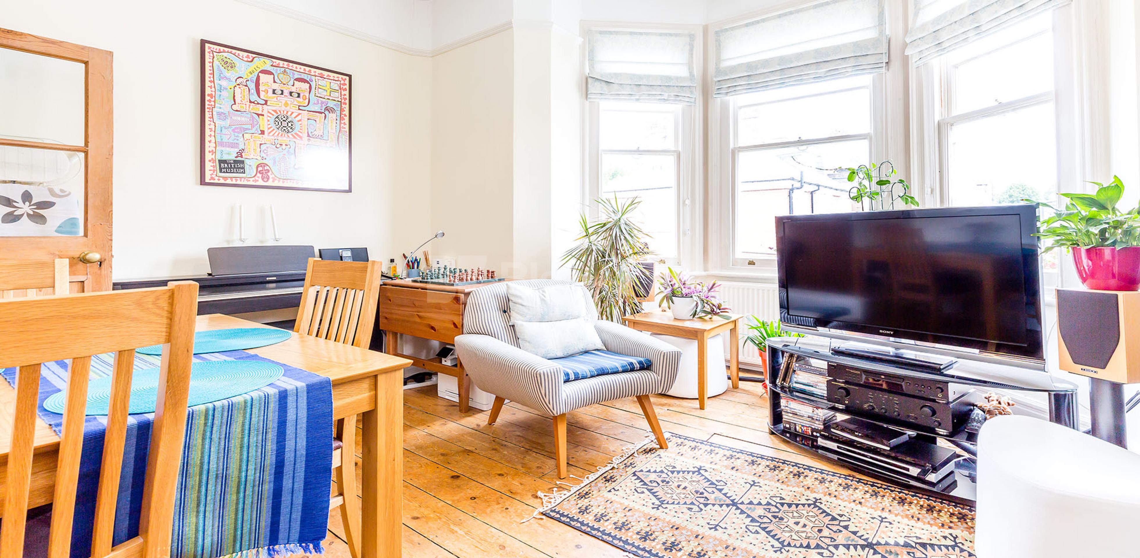 			2 Bedroom, 1 bath, 1 reception Flat			 Coleridge road, Crouch End N8