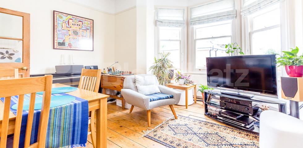 			2 Bedroom, 1 bath, 1 reception Flat			 Coleridge road, Crouch End