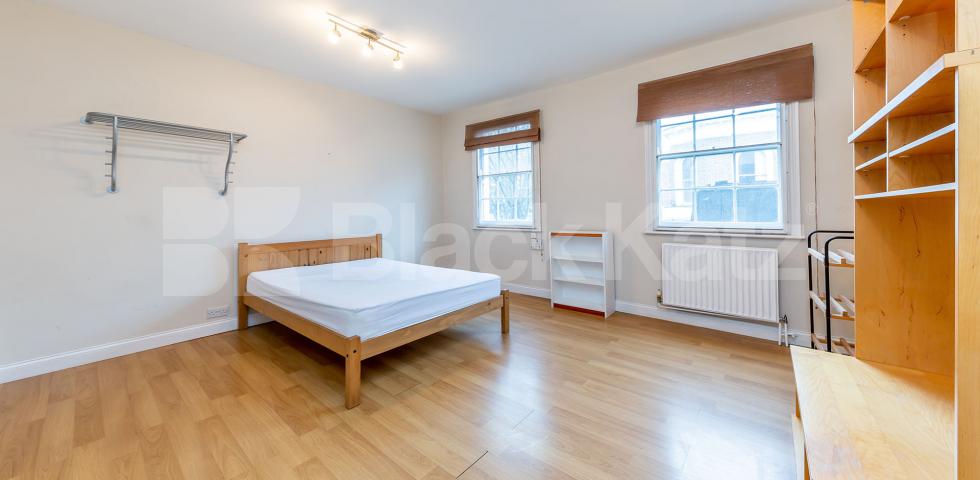 			LARGE 2 BEDROOM FLAT WITH PRIVATE TERRACE, 2 Bedroom, 1 bath, 1 reception Apartment			 Caledonian Road  , KINGS CROSS 
