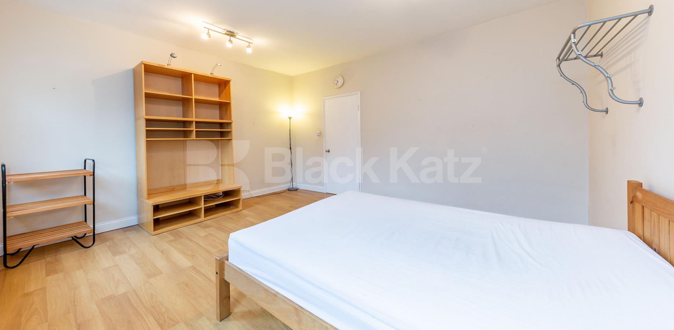 			LARGE 2 BEDROOM FLAT WITH PRIVATE TERRACE, 2 Bedroom, 1 bath, 1 reception Apartment			 Caledonian Road  , KINGS CROSS 