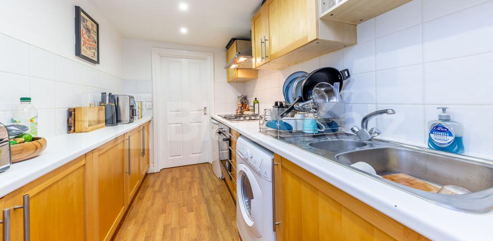 			NEW INSTRUCTION!, 1 Bedroom, 1 bath, 1 reception Flat			 Liverpool Road, ANGEL