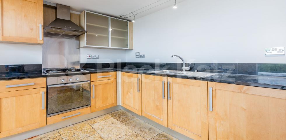 			VIRTUAL TOUR AVAILABLE!, 1 Bedroom, 1 bath, 1 reception Apartment			 ABILITY PLAZA-KINGSLAND ROAD, DALSTON/HAGGERSTON