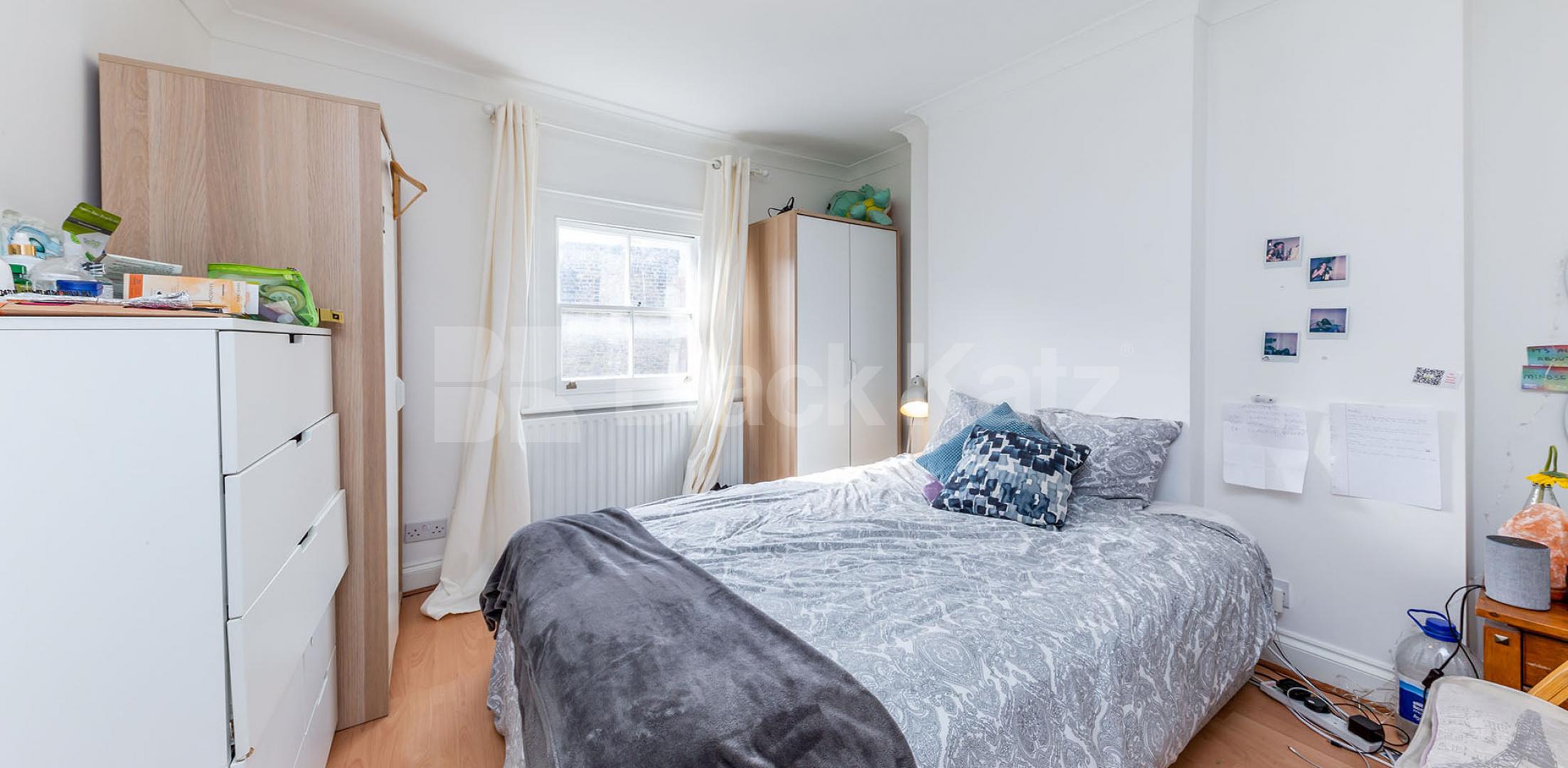 Arranged over two floors located in a period conversion on Chapel Market Chapel market, Angel
