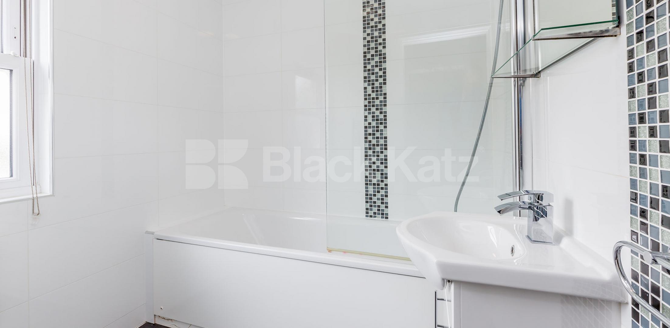 			1 Bedroom, 1 bath, 1 reception Apartment			 Burma Road, STOKE NEWINGTON