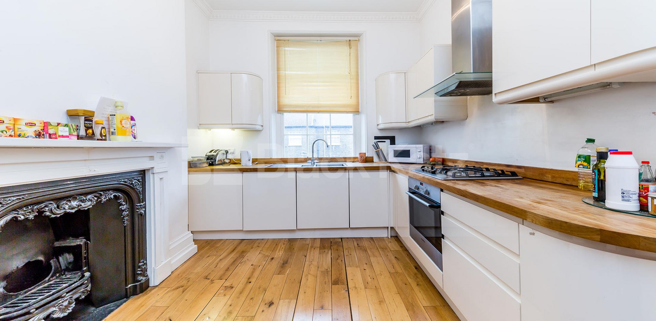 			FANTASTIC 4 BED IN WC1!, 4 Bedroom, 2 bath, 1 reception Flat			 Swinton Street , KINGS CROSS
